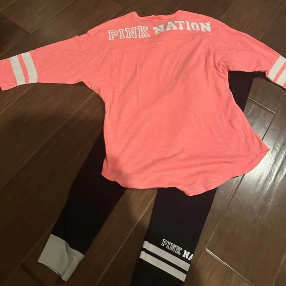 Women’s Bundle - Picture 5 of 8